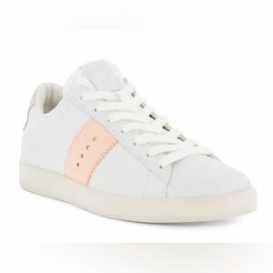 Ecco Street Lite Retro Sneakers